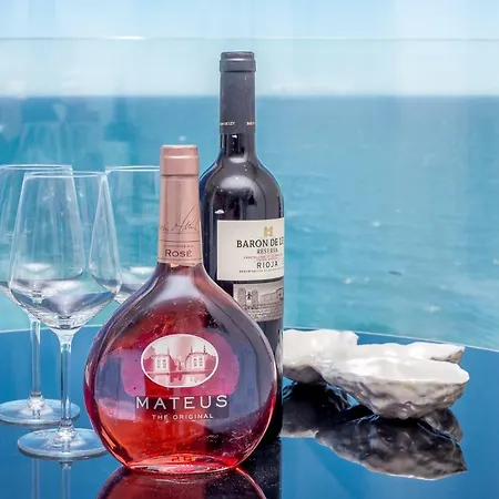 Romantic Benalmadena, * Benalmádena